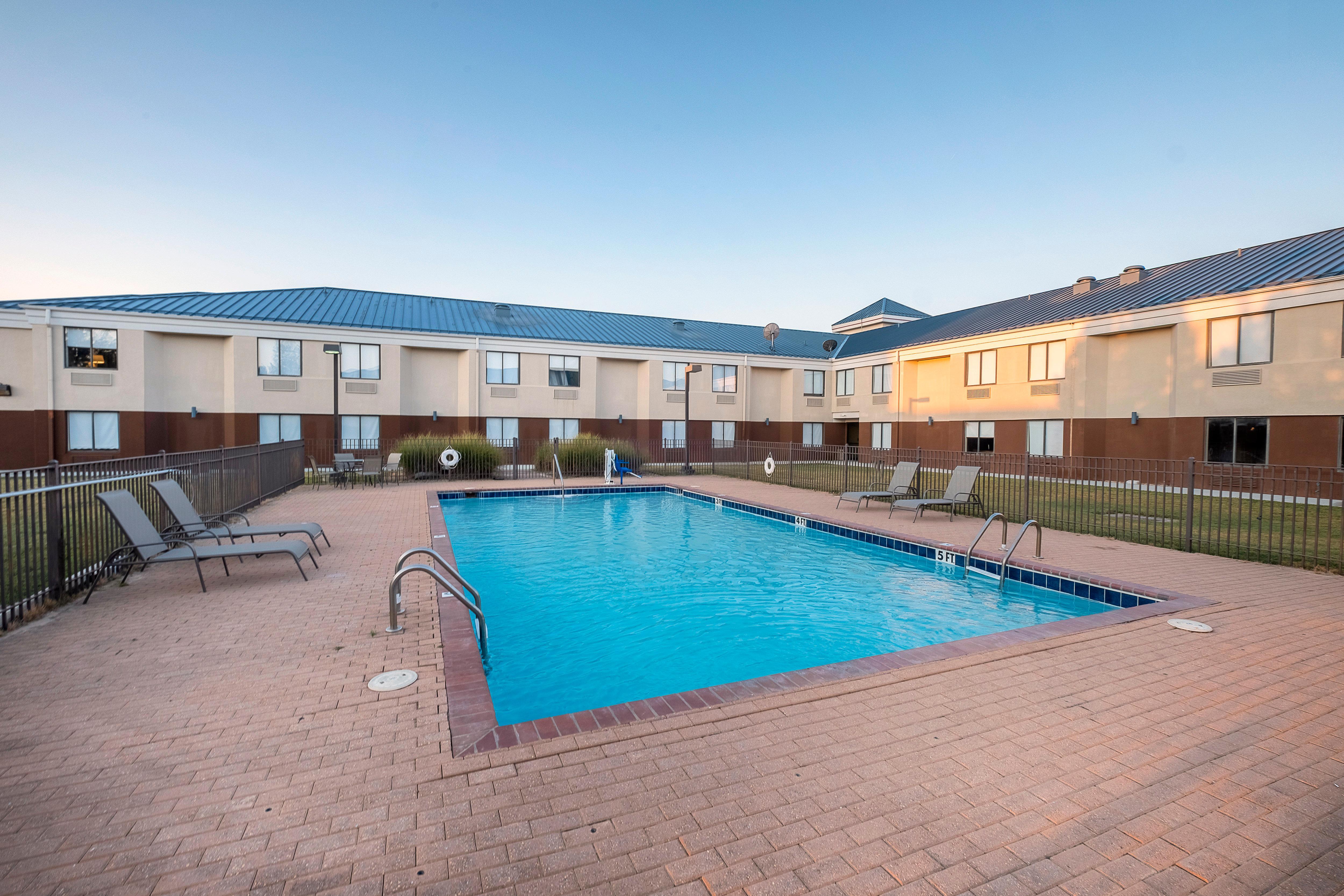 Spark By Hilton Bentonville Exterior foto